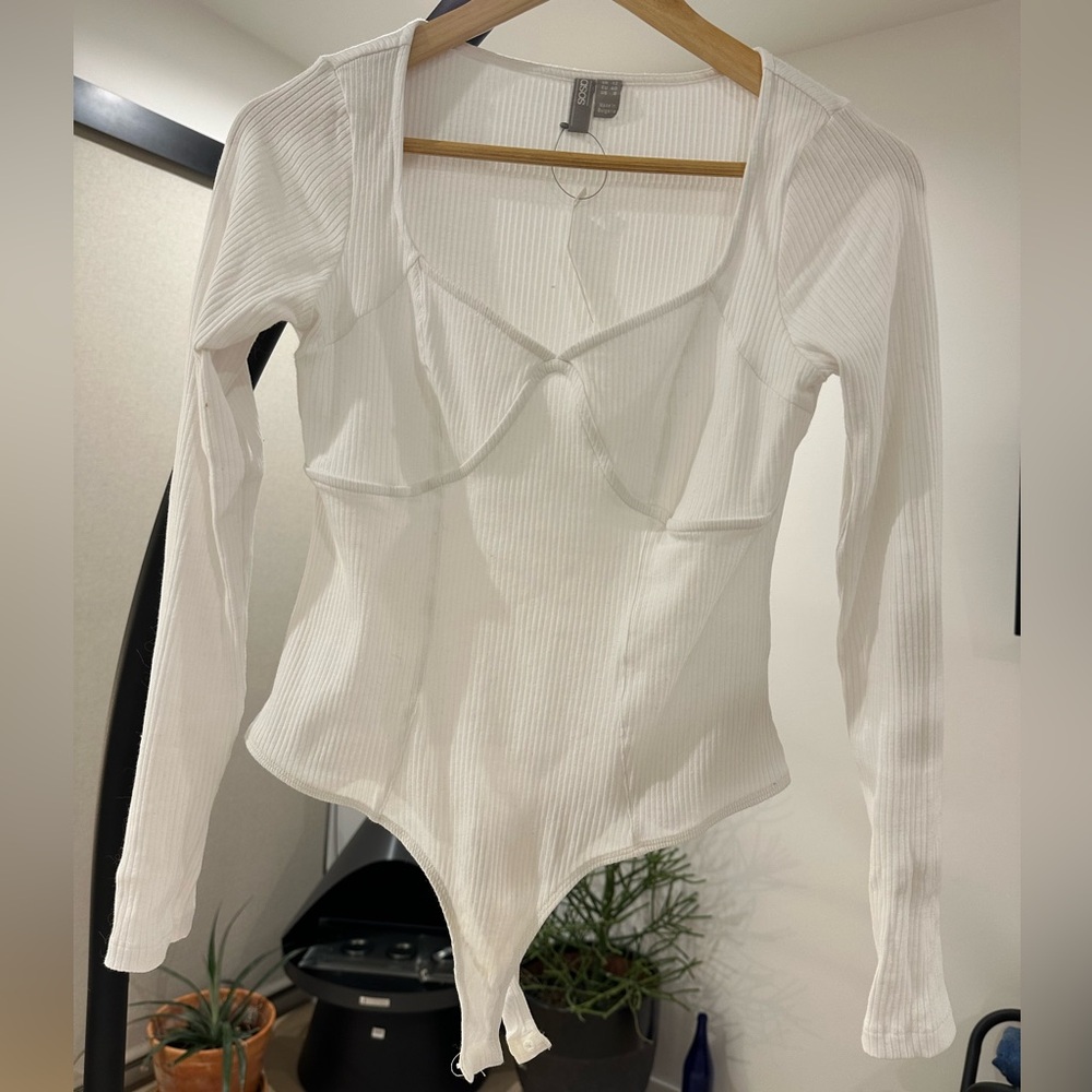 Ribbed Sweetheart neckline bodysuit